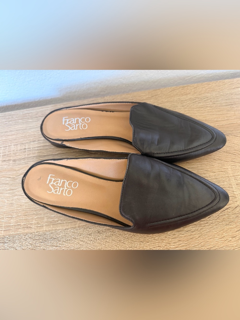 Franco Sarto Women's Black Leather Pointed-Toe Mules